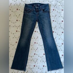 american eagle low rise jeans